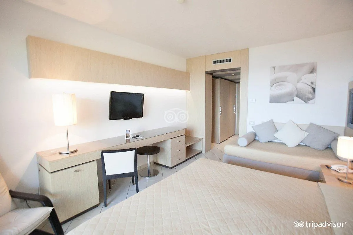 Mclub Cala Regina Hotel Sciacca 4*,